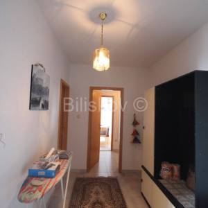 Podstrana, prodaja kuća, 4 jedinice, garaža, 2.red