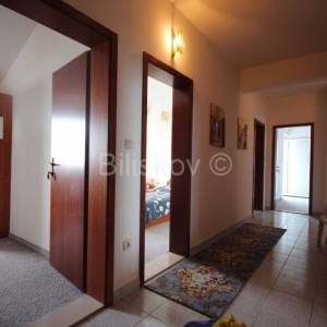 Podstrana, prodaja kuća, 4 jedinice, garaža, 2.red