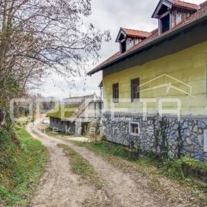 Poljanica okićka, Zgrada, 1,00 EUR