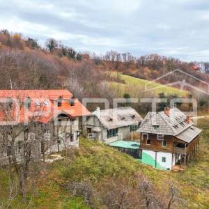 Poljanica okićka, Zgrada, 1,00 EUR