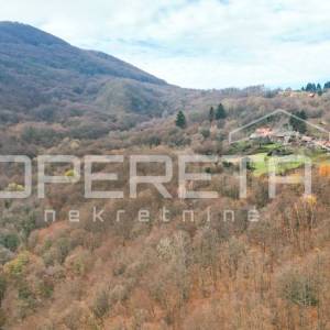 Poljanica okićka, Zgrada, 1,00 EUR