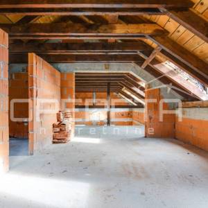 Poljanica okićka, Zgrada, 690.000,00 EUR