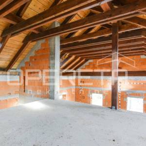 Poljanica okićka, Zgrada, 690.000,00 EUR