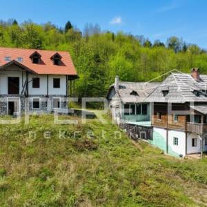 Poljanica okićka, Zgrada, 1,00 EUR