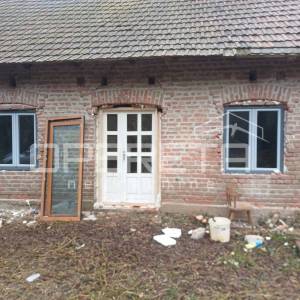 Poljoprivredno zemljište sa objektima, 100.000 m2, Ferdinandovac 