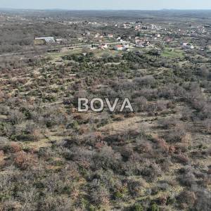 Poljoprivredno zemljište 23779m2 – Poljica Brig *Blizina Nina* (ID-2532/E)