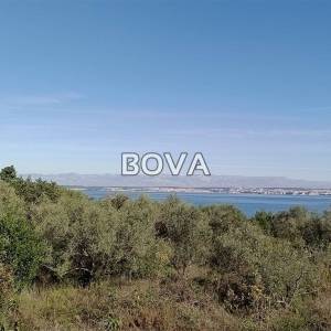 Poljoprivredno zemljište 2811m2 – Sutomišćica *Prvi red do mora* (ID-2485/E)