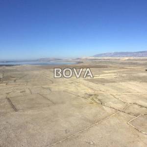 Poljoprivredno zemljište 60 000 m2 – Pag *Lijepa pozicija* (ID-2324)