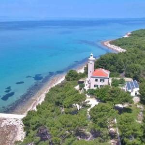 Poljoprivredno zemljište 8600 m2 na Viru, Zadar *PRVI RED DO MORA*  (ID-1900)