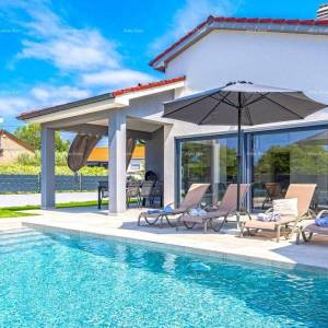 Pomer. Nova samostojeća prizemnica sa bazenom.