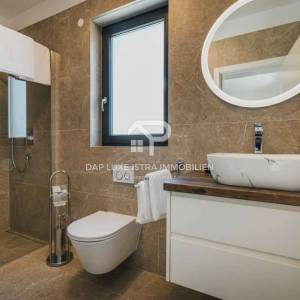 Poreč Luksuzna vila 220m2 s bazenom 2km od mora