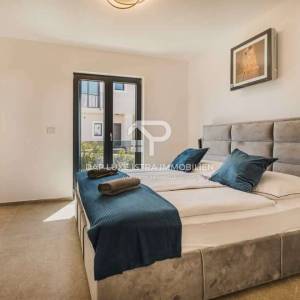 Poreč Luksuzna vila 220m2 s bazenom 2km od mora