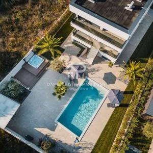 Poreč Luksuzna vila 220m2 s bazenom 2km od mora