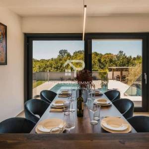 Poreč Luksuzna vila 220m2 s bazenom 2km od mora