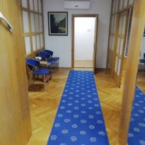 Poslovni najam-Voćarsko naselje, namješten 4-sobni stan, 4.kat/lift