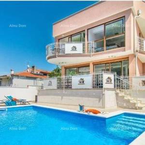 Predivna kuća u Novigradu!