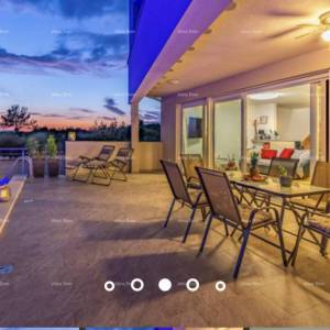 Predivna vila sa pogledom na more. Pomer.