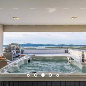 Predivna vila sa pogledom na more. Pomer.