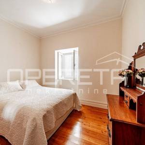 Prekrasna kamena kuća u centru Blata s garažom i velikim dvorištem