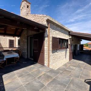 Prekrasna kuća s bazenom u Puli,  idealna za obitelj ili investiciju