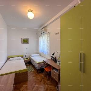 Prekrasna kuća s bazenom u Puli,  idealna za obitelj ili investiciju