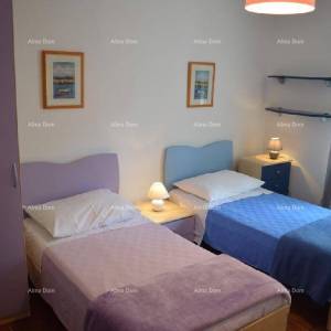 Prekrasna kuća sa bazenom! POREČ