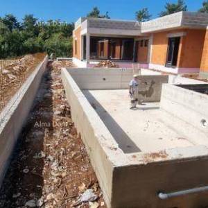 Prekrasna  moderna samostojeća kuća u Kanfanaru