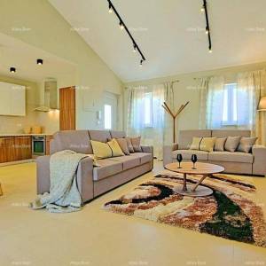 Prekrasna vila u istarskom stilu. Poreč.