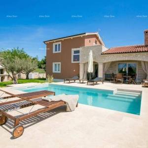 Prekrasna vila u istarskom stilu. Poreč.