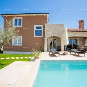 Prekrasna vila u istarskom stilu. Poreč.