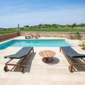 Prekrasna vila u istarskom stilu. Poreč.