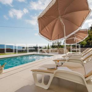 Prekrasna Vila u Prirodi: Bazen, Maslinik i Svi Moderni Sadržaji u Blizini Dubro