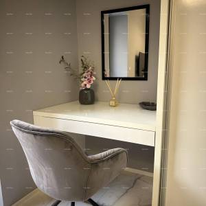 Prelijepa kuća s tri etažirana apartmana u staroj jezgri grada, Poreč!