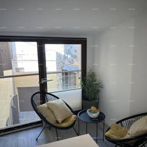 Prelijepa kuća s tri etažirana apartmana u staroj jezgri grada, Poreč!