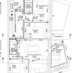 Prelijepa kuća s tri etažirana apartmana u staroj jezgri grada, Poreč!