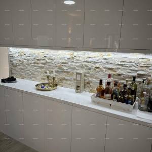 Prelijepa kuća s tri etažirana apartmana u staroj jezgri grada, Poreč!