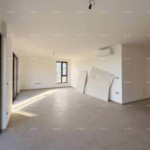 Prelijepi stan u novoj zgradi. LABIN.