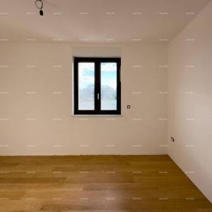 Prelijepi stan u novoj zgradi. LABIN.