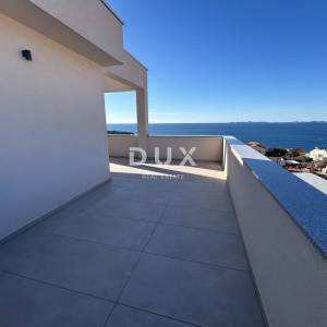 PRIMOŠTEN, DOLAC – NOVOGRADNJA! Penthouse s prekrasnim pogledom na more! PRILIKA!