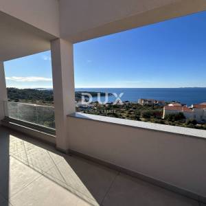 PRIMOŠTEN, DOLAC – NOVOGRADNJA! Penthouse s prekrasnim pogledom na more! PRILIKA!