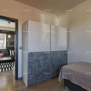 Prizemnica s bazenom! Blizina mjesta Savičente.