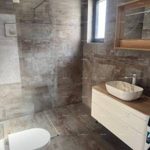 Prodaja- dvojna kuća s grijanim bazenom, Okolica Poreča!