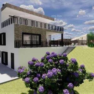 Prodaja građevinskog zemljišta sa započetom gradnjom, pogled na Motovun