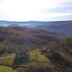 Prodaja - istarska kamena kuća u fazi renovacije, Cerovlje!