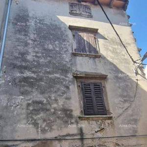 Prodaja istarske kamene kuće u centru, Buje!