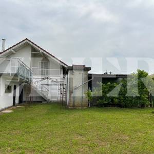 PRODAJA, JASTREBARSKO, KUĆA 300 M2 + 650 M2 OKUĆNICE + 550 M2