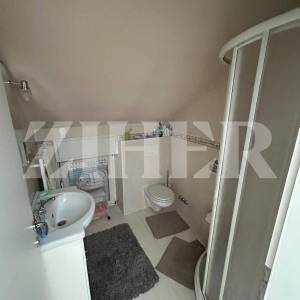 PRODAJA, JASTREBARSKO, KUĆA 300 M2 + 650 M2 OKUĆNICE + 550 M2