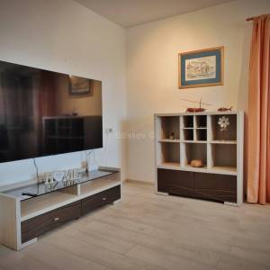 Prodaja, K.Gomilica, trosoban, namješten stan, 2.kat