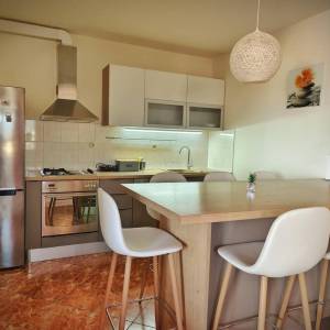 Prodaja, K.Gomilica, trosoban, namješten stan, 2.kat