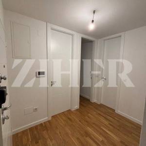 PRODAJA, KRK, DVA LUKSUZNA DVOETAŽNA APARTMANA S KROVNIM BAZENIMA